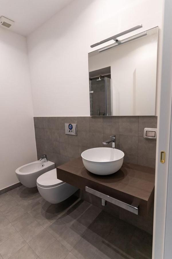 Sikelia-Sicilian Rooms Catania Ngoại thất bức ảnh