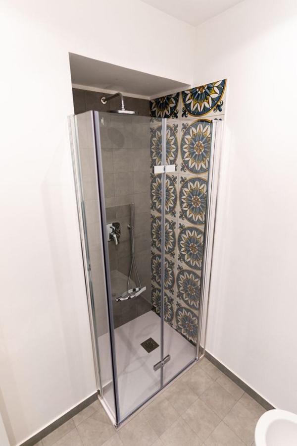 Sikelia-Sicilian Rooms Catania Ngoại thất bức ảnh
