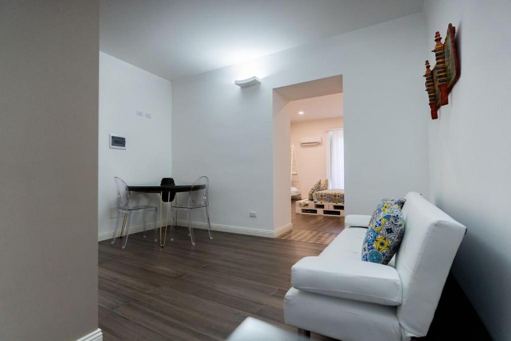 Sikelia-Sicilian Rooms Catania Ngoại thất bức ảnh