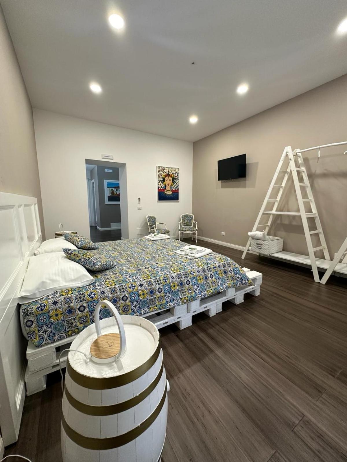 Sikelia-Sicilian Rooms Catania Ngoại thất bức ảnh