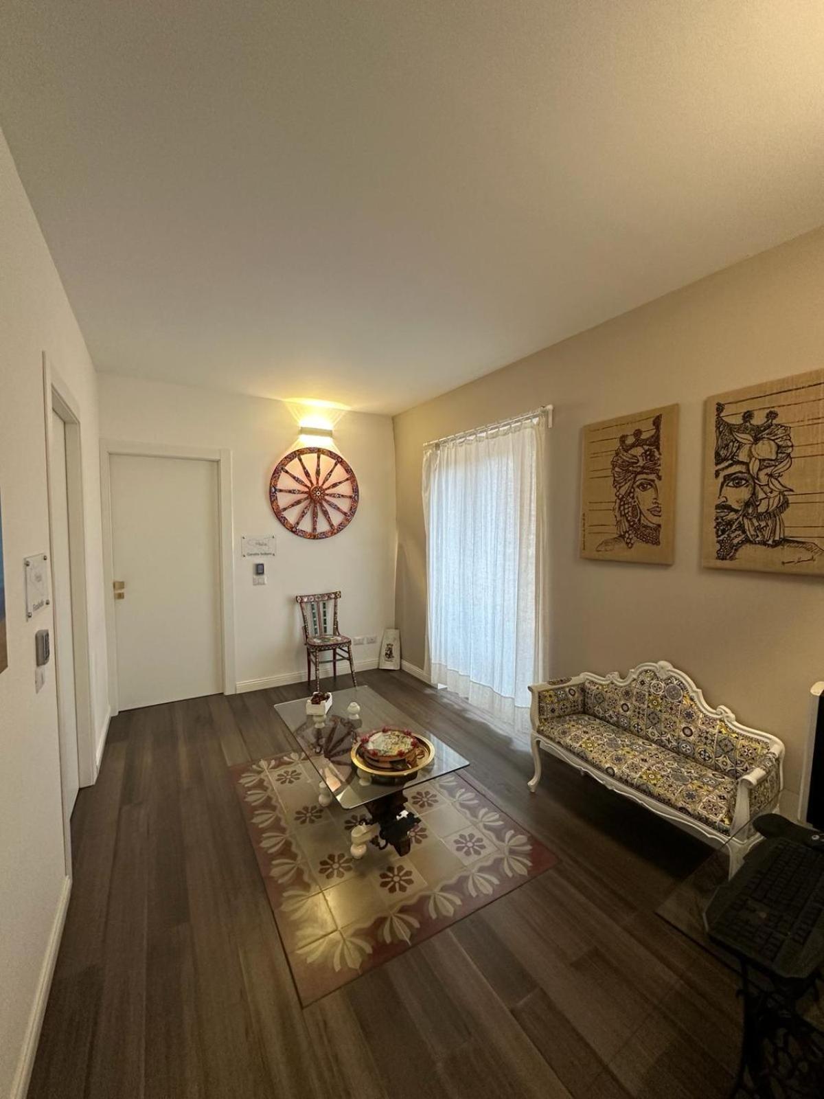 Sikelia-Sicilian Rooms Catania Ngoại thất bức ảnh