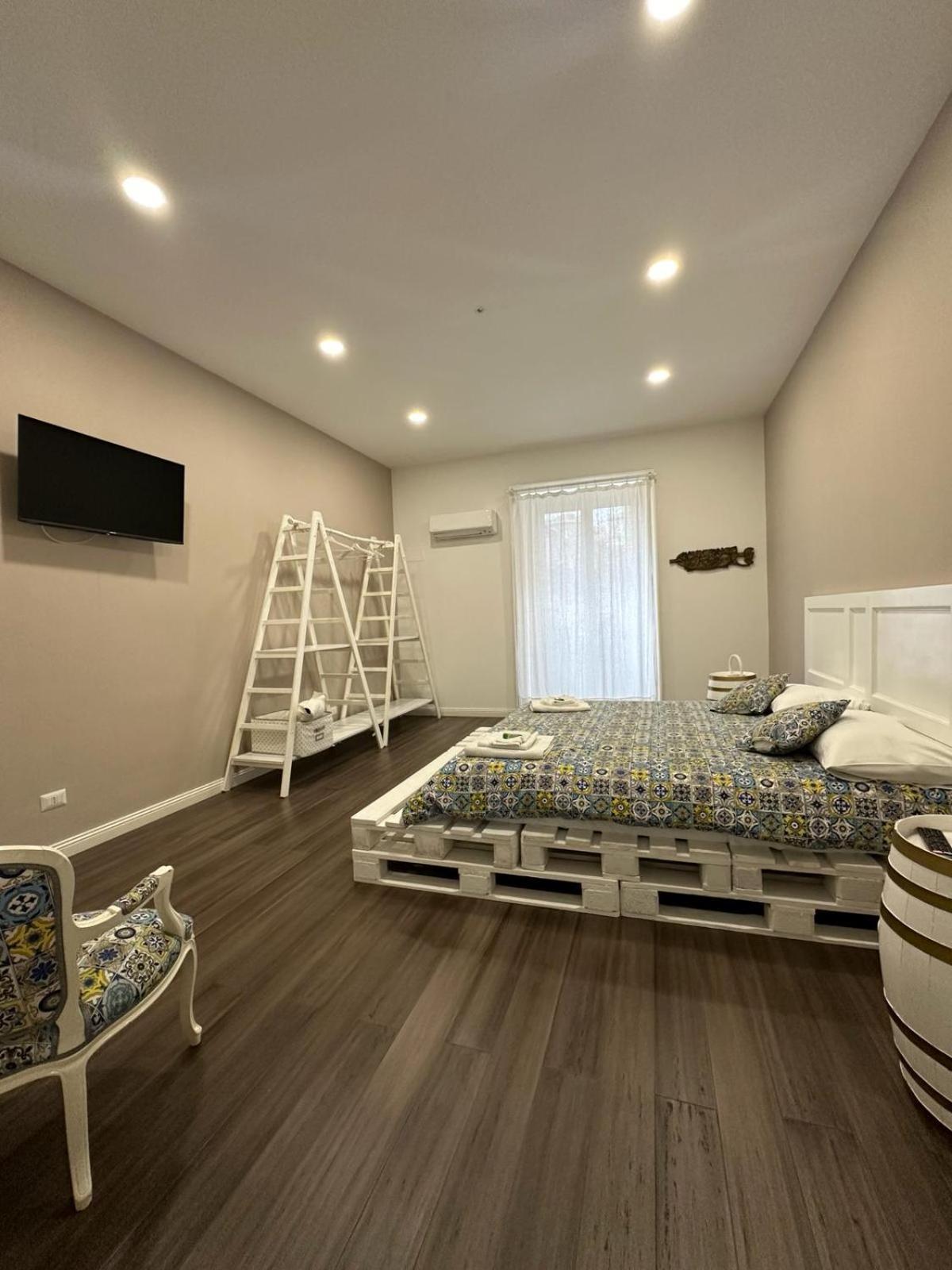 Sikelia-Sicilian Rooms Catania Ngoại thất bức ảnh